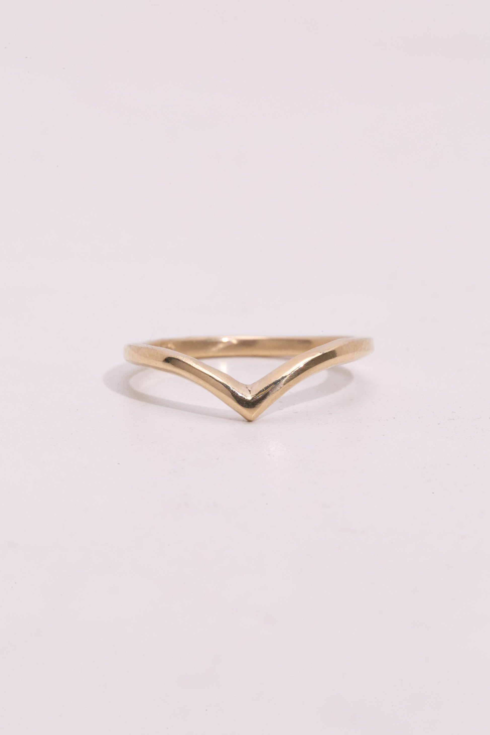 Pointed Band