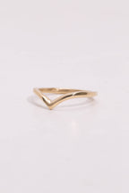 Pointed Band