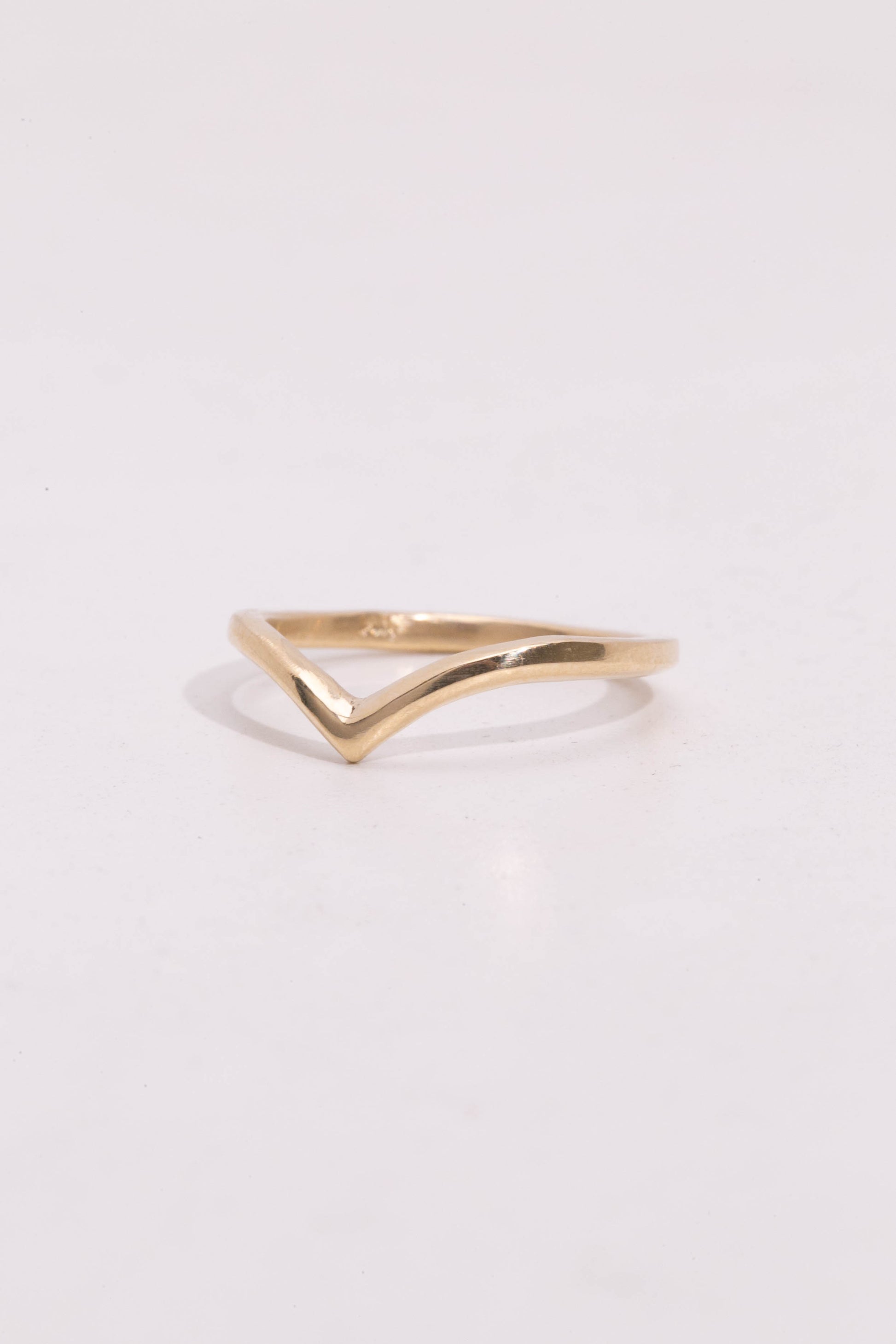 Pointed Band