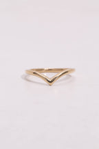 Pointed Band