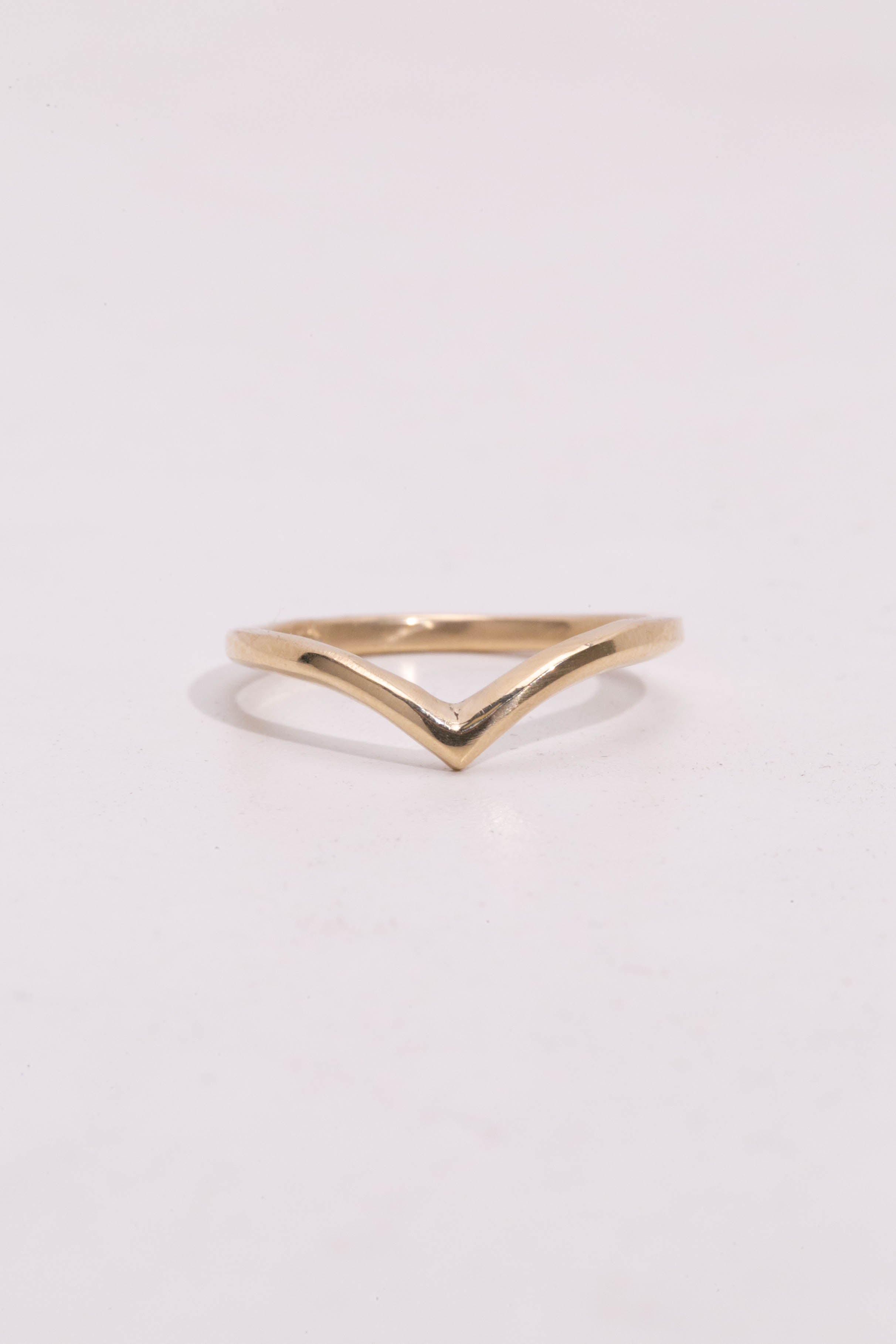 Pointed Band