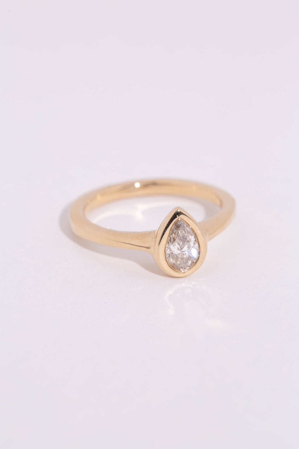 Pear Diamond Solitaire