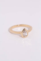 Pear Diamond Solitaire