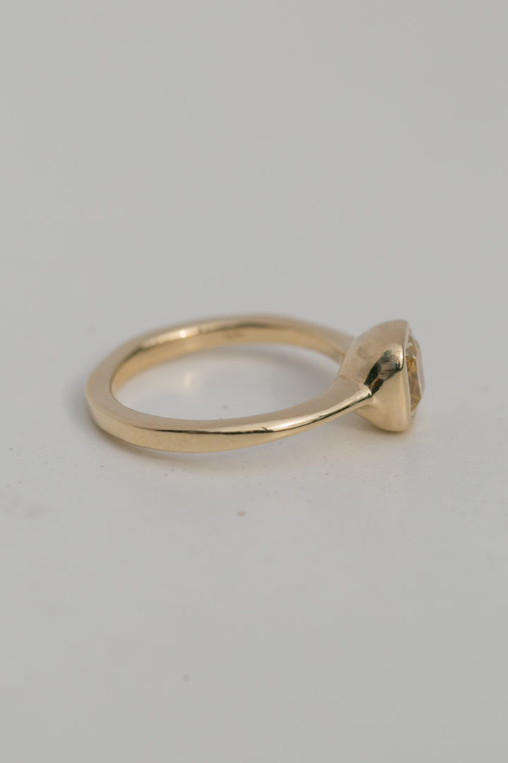 Yellow Sapphire Solitaire