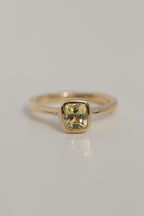 Yellow Sapphire Solitaire