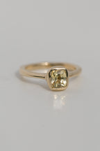 Yellow Sapphire Solitaire