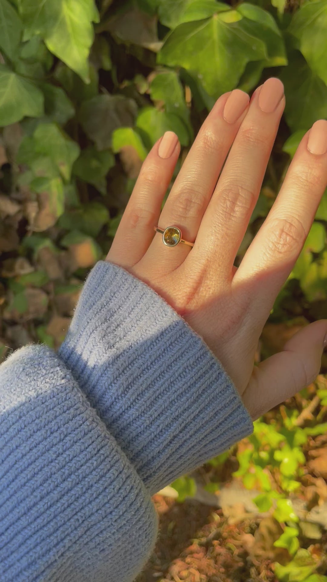Orange-Blue Sapphire Solitaire