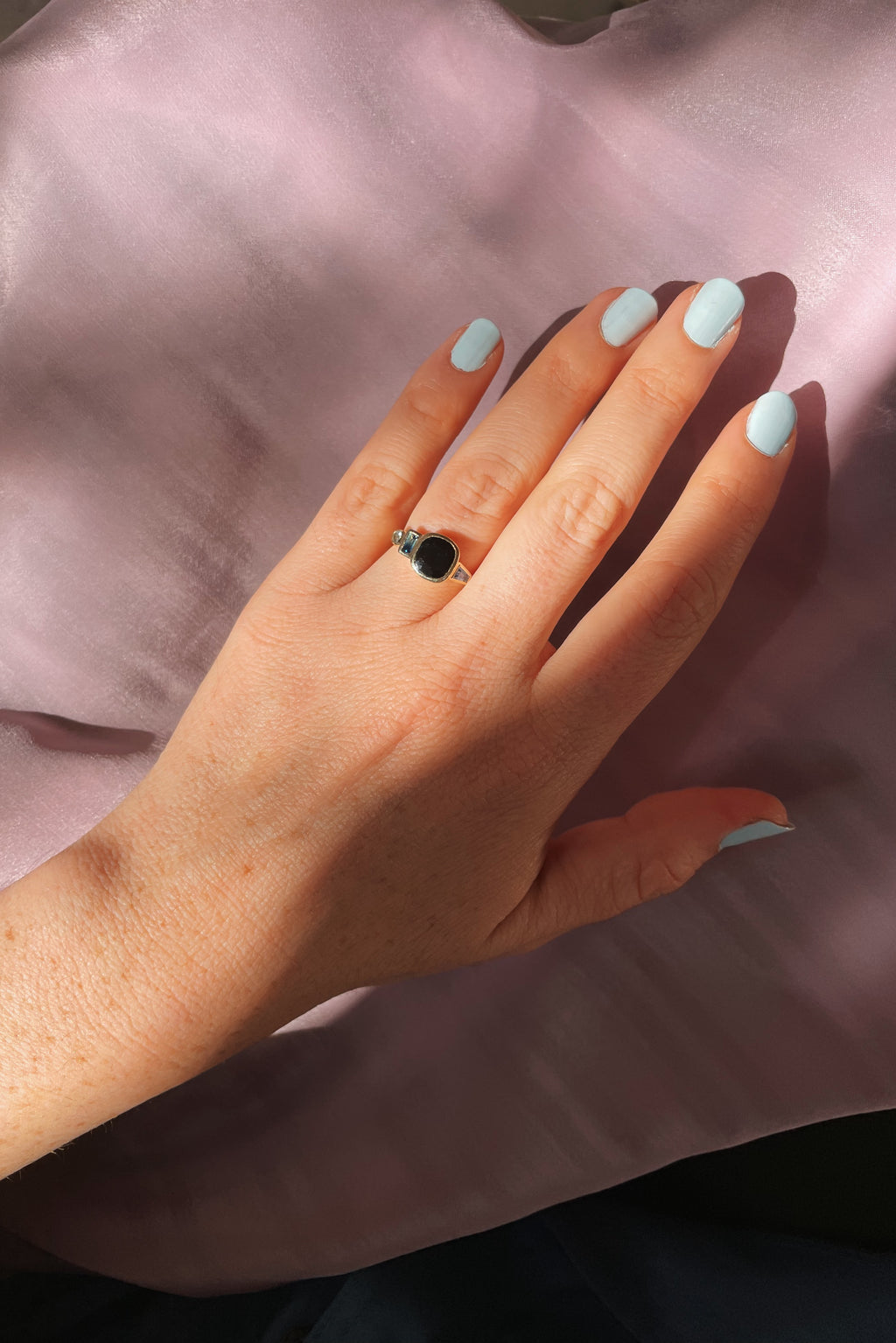 Nyx Ring