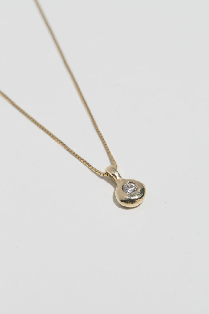 Glimmer Pendant